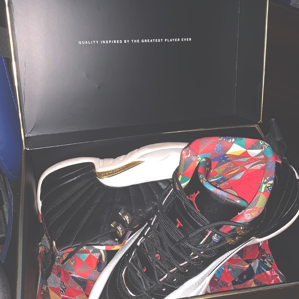 Jordan 12 Chinese new year size 12 men. Like-new with box